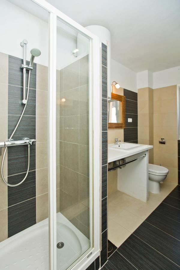 Rino Appartement Hvar Town Buitenkant foto